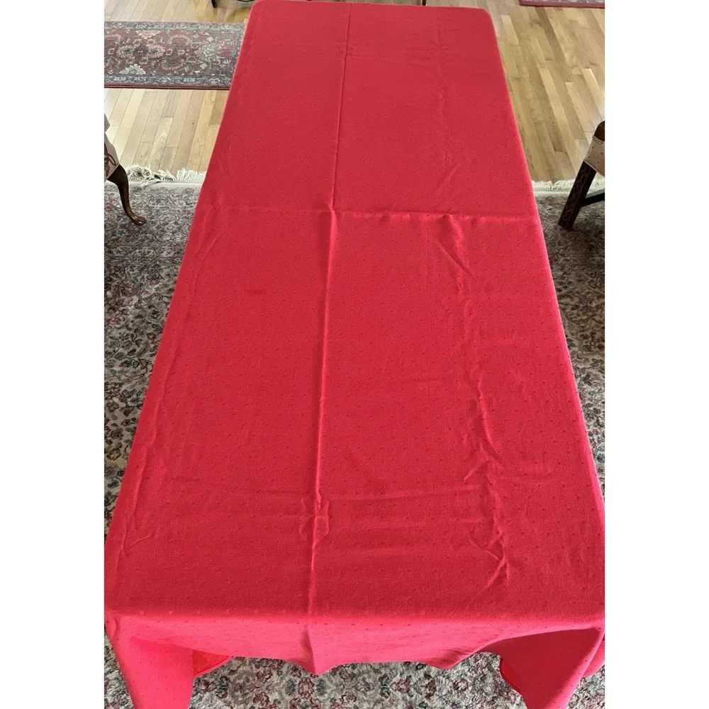 KATE SPADE New York Larabee Dot TABLECLOTH RED/Cranberry Oblong 102